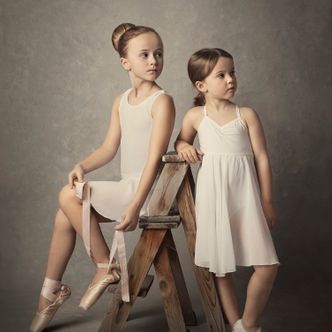 The ballerina sisters